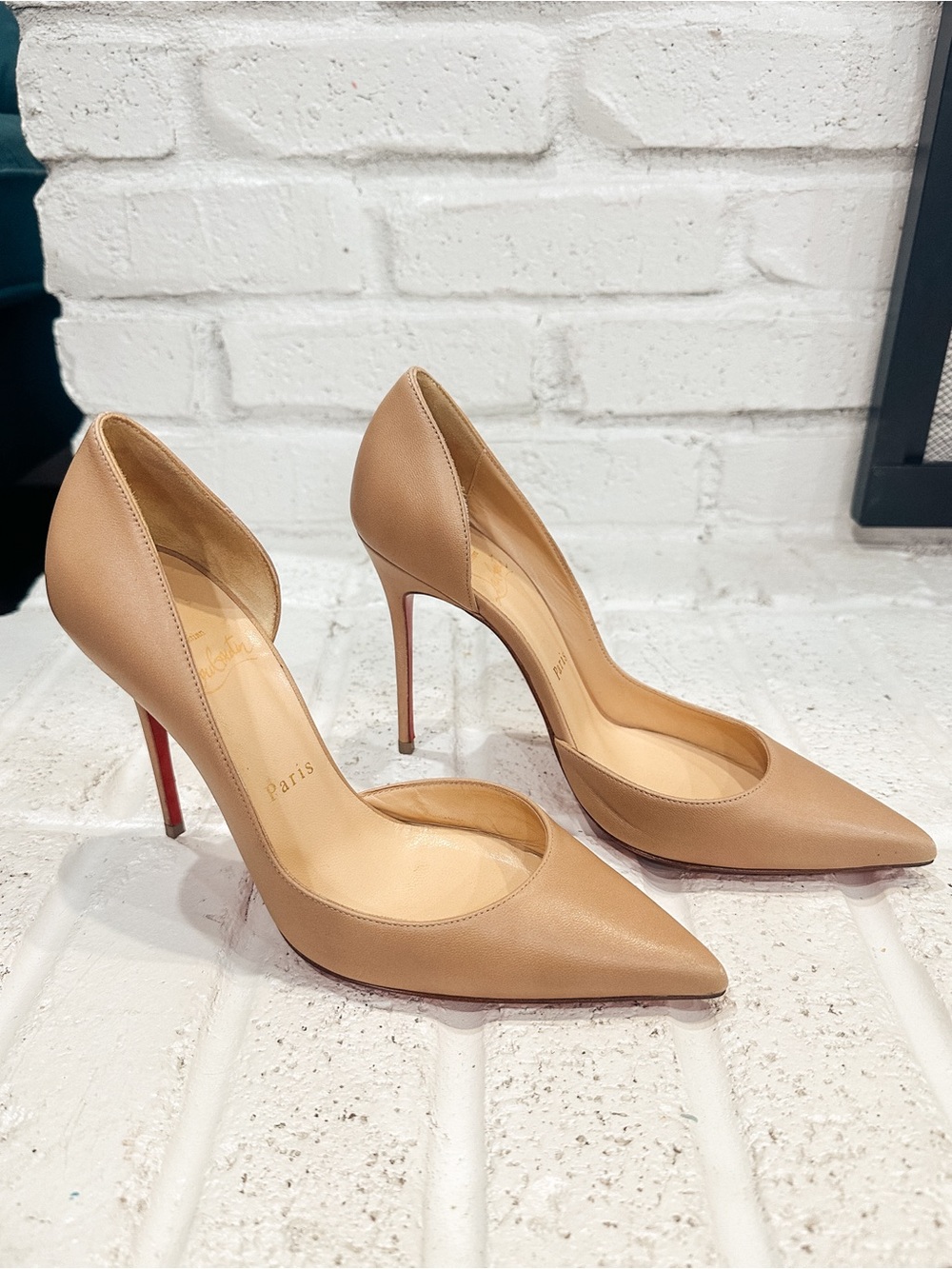 Christian Louboutin Iriza, Blush, Nude Leather Pointed-Toe Pumps with Red Soles - Picture 10 of 12